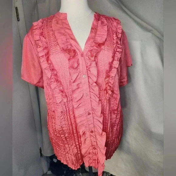 Lane Bryant Plus Size 26/28 Coral Peach Button Down Dress Shirt Pleated - Picture 1 of 7